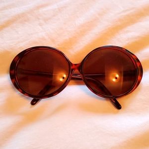Vintage Liz Claiborne Sunglasses Jackie O Style